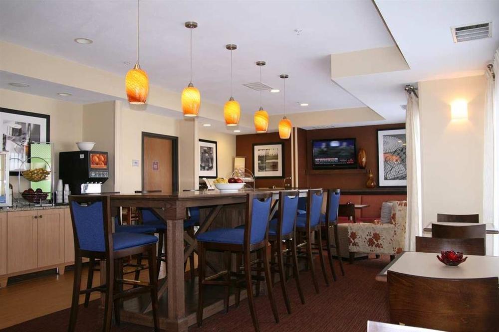 Hampton Inn Minneapolis-Burnsville Restaurant photo